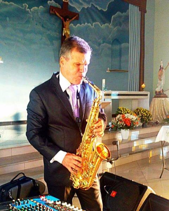 Concerto na Igrejinha tem show de MPB e Jazz ao som de saxofone Concerto na Igrejinha tem show de MPB e Jazz ao som de saxofone
