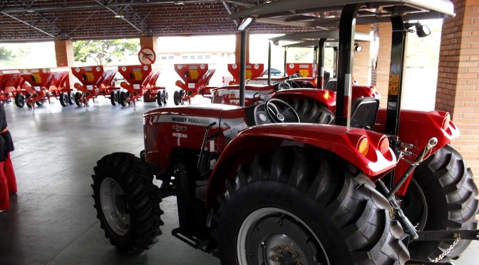 Governador vem a Três Lagoas, entrega Patrulhas Mecanizadas e fala em fortalecimento da agricultura familiar Patrulhas entregues hoje no Arena Mix. Foto: Divulgação.