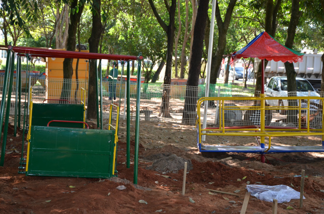 Prefeitura pede que população respeite o limite das áreas em reforma da Lagoa Maior