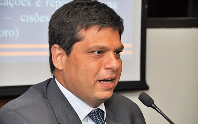Ex-procurador acusado de ligação com a JBS pede que Janot seja ouvido pelo STF O ex-procurador da República Marcelo Miller presta depoimento na sede da Procuradoria Regional da República no Rio de Janeiro. (Foto: Arquivo/Agência Brasil)