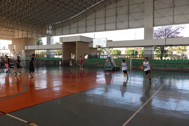 Atletas do Basquete durante treinamento. (Foto: Douglas Albuquerque / SECOM TL)