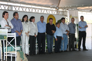 Fábrica de celulose da Eldorado Brasil já está 98% concluída Diretores da Eldorado e autoridades políticas do Estado durante solenidade de lançamento da obra da maior fábrica de celulose em linha única do mundo (Foto: Ricardo Ojeda/Arquivo)