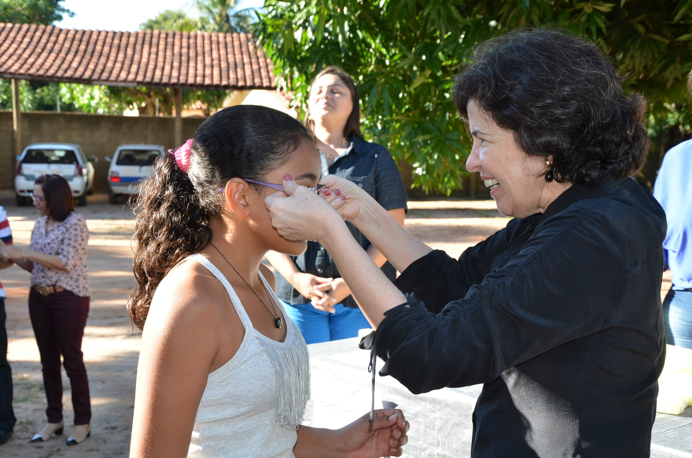 Para receber os óculos, o beneficiário realiza todo procedimento de consulta e encaminhamento por meio da Secretaria Municipal de Saúde. (Foto: Assessoria)