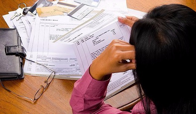 Número de brasileiros com contas em atraso cai em agosto Na comparação com julho, houve queda de 0,06%. O último aumento no número de devedores foi registrado em fevereiro deste ano, de 0,41%. (Foto: Arquivo/ Agência Brasil)