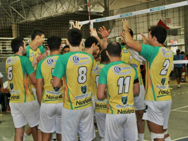Equipe de voleibol conquistou título inédito para Naviraí (Foto: Assessoria de Imprensa)