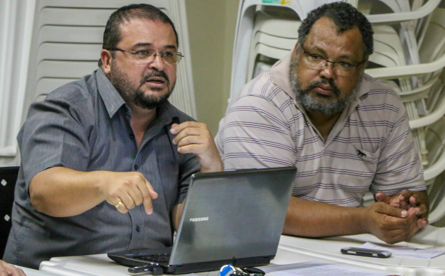 José Ailton e Eliezer Ingácio, durante a Assembléia das categorias (foto: Divulgação)