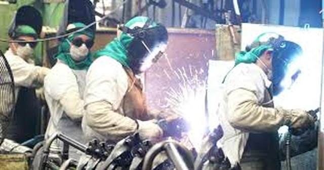 Jovens são os mais afetados pela crise econômica, diz Ipea Jovem tem maior dificuldade de conseguir emprego e mais chance de ser demitido. (Foto:Arquivo/Agência Brasil)