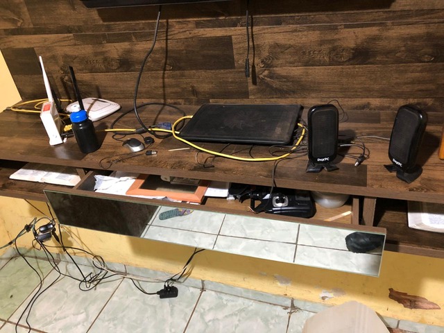 Polícia Federal investiga pedófilos do interior de MS Equipamentos eletrônicos foram apreendidos na casa de suspeitos. Foto: Divulgação PF