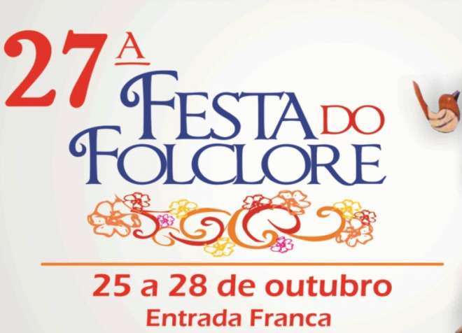 Barracas com comidas típicas e artesanatos de artistas da cidade partipam da 27ª Festa do Folclore.