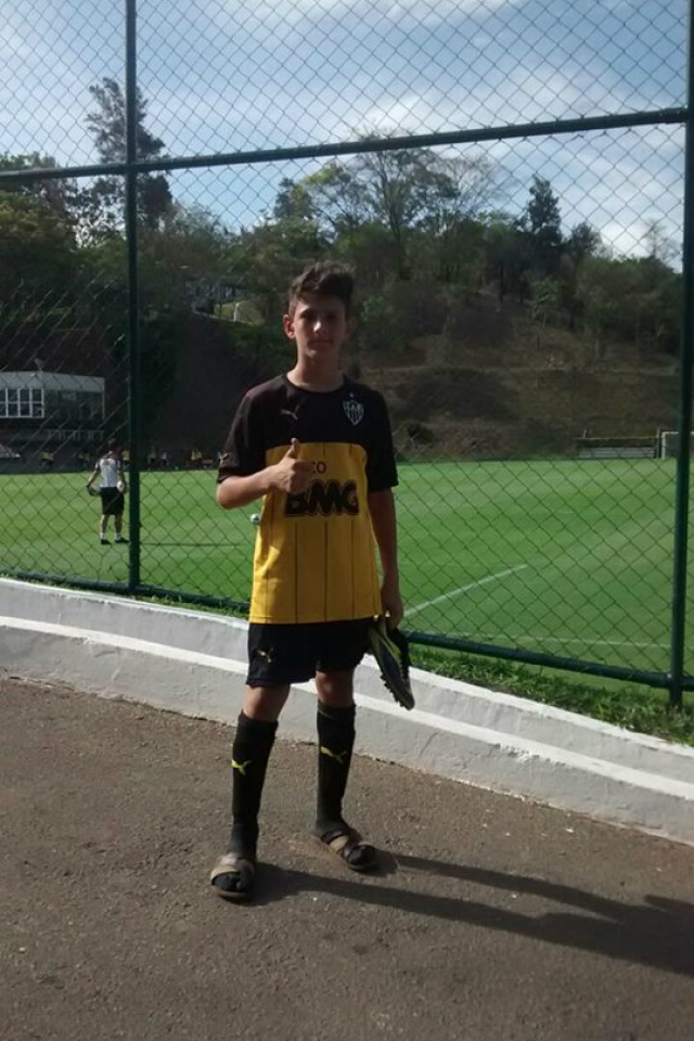 O garoto três-lagoense, Ângelo Ferracini, de apenas 12 anos, acaba de ser aprovado para monitoramento do Clube Atlético Mineiro. (FOTO: Assessoria de Comunicação)