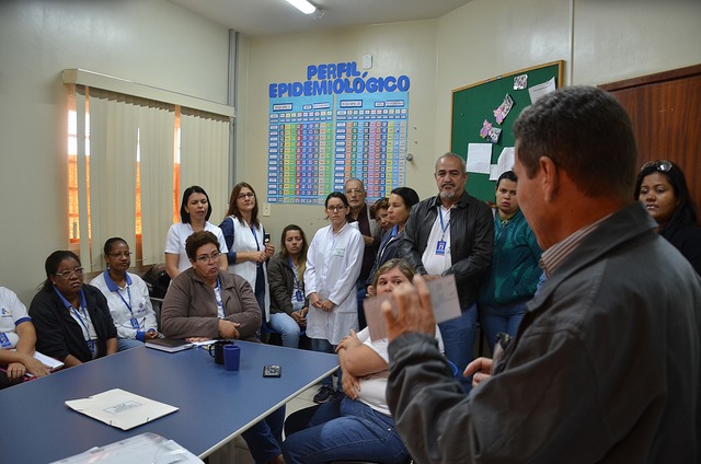 ESF Maristela recebe visita da coordenação de setores de Vigilância em Saúde e Saneamento Como vem ocorrendo em outras unidades de Saúde já visitadas, objetivo é divulgação e atualização do padrão de procedimentos (Foto/Assessoria)