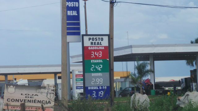Posto Real é alvo de assaltantes nesse fim de semana O estabelecimento já foi alvo de bandidos em outras ocasiões (foto: Arquivo Perfil News)