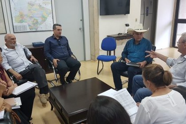 Melhorias no Sistema de Saúde de Três Lagoas são discutidas na Capital