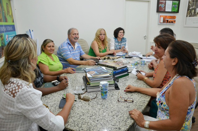 Sinted apresenta à prefeita a proposta de alteração de piso salarial Reunião do Sinted com a Prefeita Márcia Moura. (Foto: Assessoria de Comunicação)