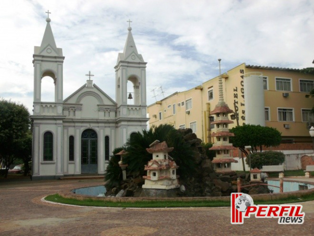 Diocese encontra e divulga primeiros registros de batismo feito há 100 anos em Três Lagoas A igreja Santo Antônio foi a primeira capela da cidade e onde aconteceram os primeiros batismos (foto: Arquivo)