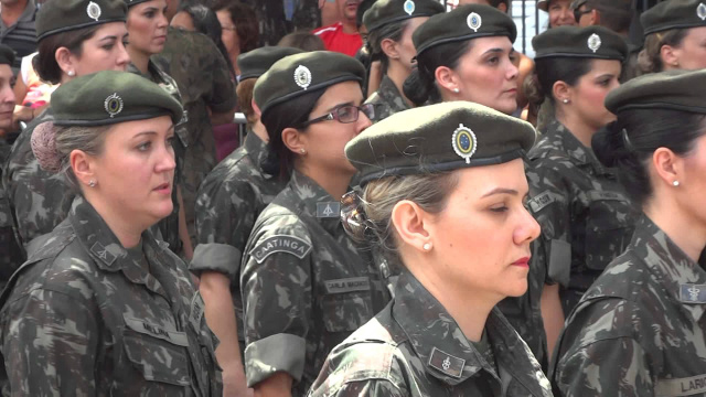 O projeto que prevê serviço militar opcional para mulheres que completarem 18 anos. (foto: Divulgação)