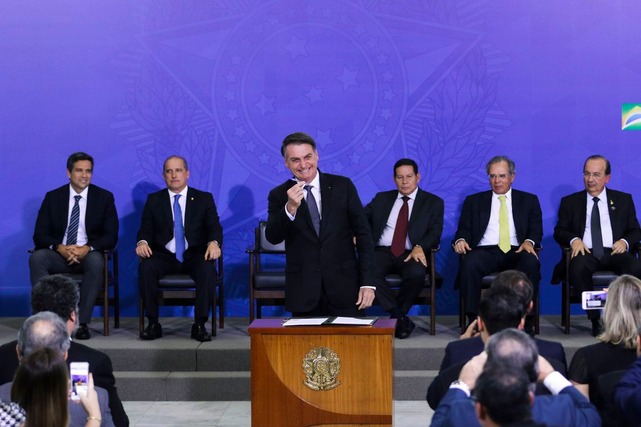 Bolsonaro sanciona lei de criação da Empresa Simples de Crédito Valter Campanato/Agência Brasil