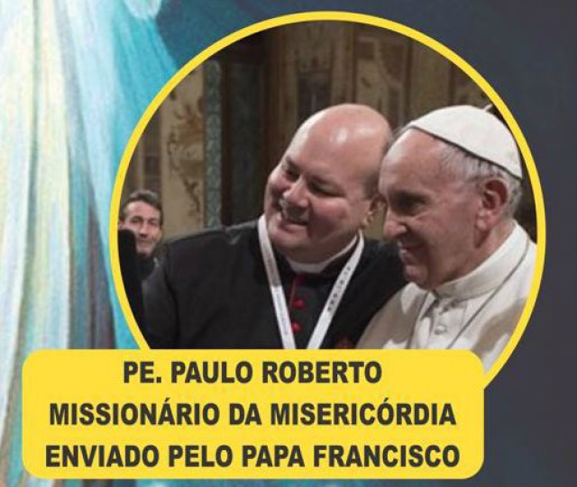 Três Lagoas recebe Missionário da Misericórdia enviado pelo Papa Francisco O Padre Paulo Roberto de Oliveira ao lado do Papa Francisco. (Foto: Assessoria)