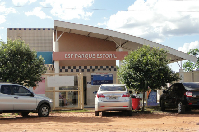 No Posto Estoril, um médico atende provisoriamente. (foto: Rodrigo dos Santos/90Fm