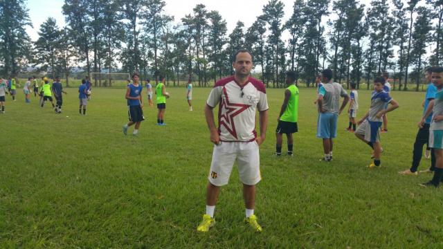 O presidente do CTAF/OT, Tiago Paulista durante treino CTAF, para encontrar novos profissionais. (Foto: Assessoria)