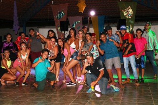 Carnaval em Arapuá contagiou moradores do Distrito e região com muita música e diversão