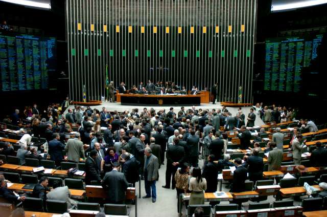 Reforma política será votada em 2º turno na segunda semana de julho A escolha foi em razão, que na primeira será votada a maioridade penal de 18 para 16 anos de idade. (Foto: Divulgação)