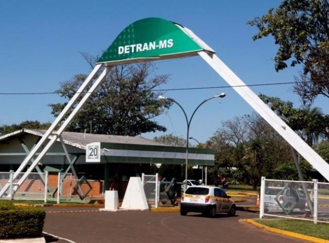 Idosos irão pagar taxa diferenciada para renovação de CNH em MS Governo vai modificar tabela de preços do Detran para renovação de CNH de idosos (Foto: Divulgação)