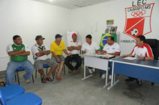 Liga de Caarapó busca regularização junto à federação de futebol (Foto: Divulgação/FFMS)