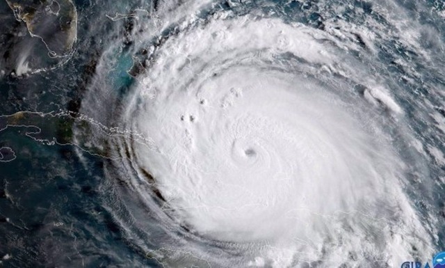 Teoria apocalíptica diz que mundo vai acabar no próximo sábado Imagem do furacão Irma sobre a Terra feita por satélite - (Foto: (Joseph Smith / NOAA/CIRA)