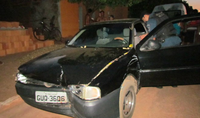 O veículo que estava à mulher, identificada como Cleonice de Cassio Barbosa, de 40 anos estaria em alta velocidade (Foto: Perfil News)