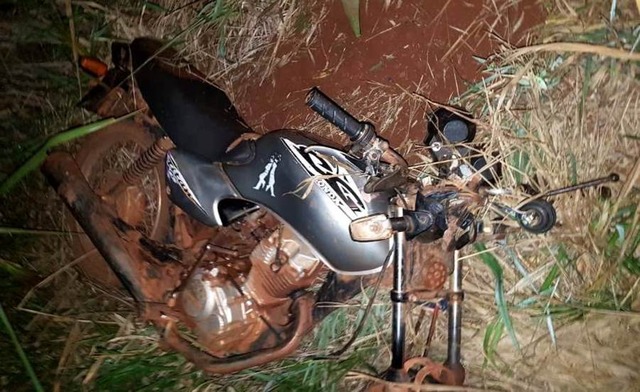 Homem sofre traumatismo craniano ao cair de moto na BR-267 Foto: Corpo de Bombeiros