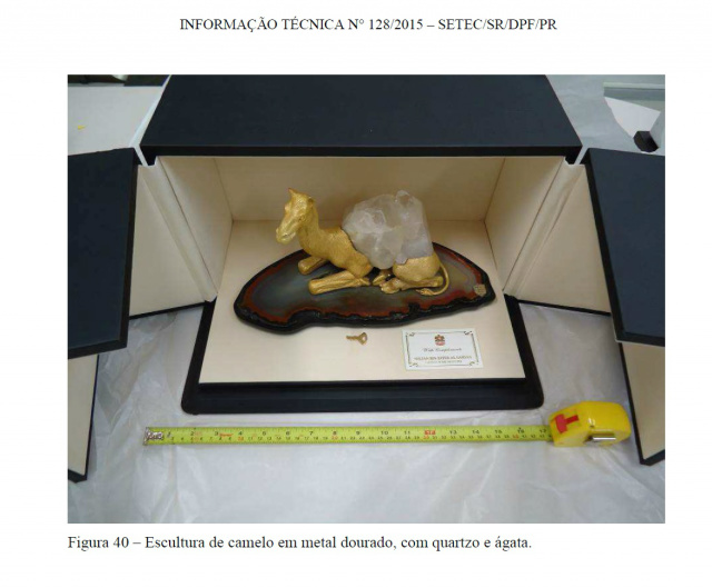 PF encontra sala-cofre com joias, medalhas e obras de arte de Lula Bens do ex-presidente Lula é encontrado em sala-cofre. O acervo está acondicionado em 23 caixas lacradas desde 2011 (Foto: Polícia Federal)
