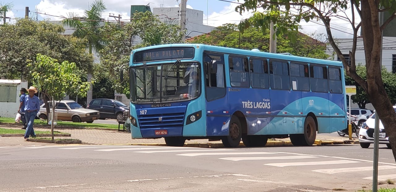 Tarifa de ônibus tem reajuste em Três Lagoas mas prefeitura exige melhorias Em reportagem publicada pelo Perfil News foi preciso esperar mais de uma hora para encontrar um ônibus para fotografar. Foto: Ricardo Ojeda.