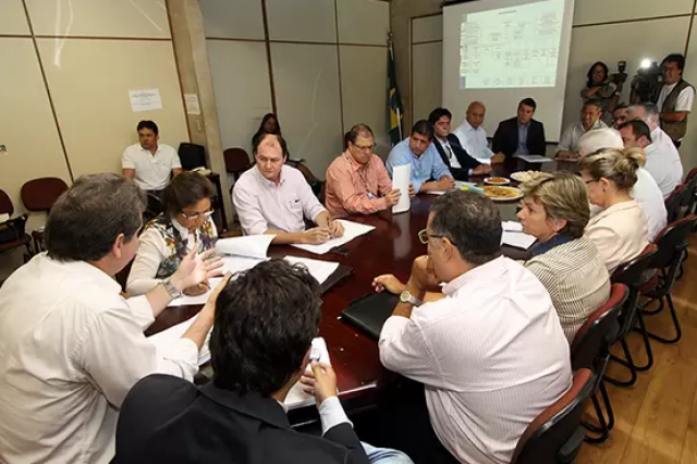 Durante a reunião, os representantes do futuro governo souberam do funcionamento da Pasta (Foto: Divulgação)