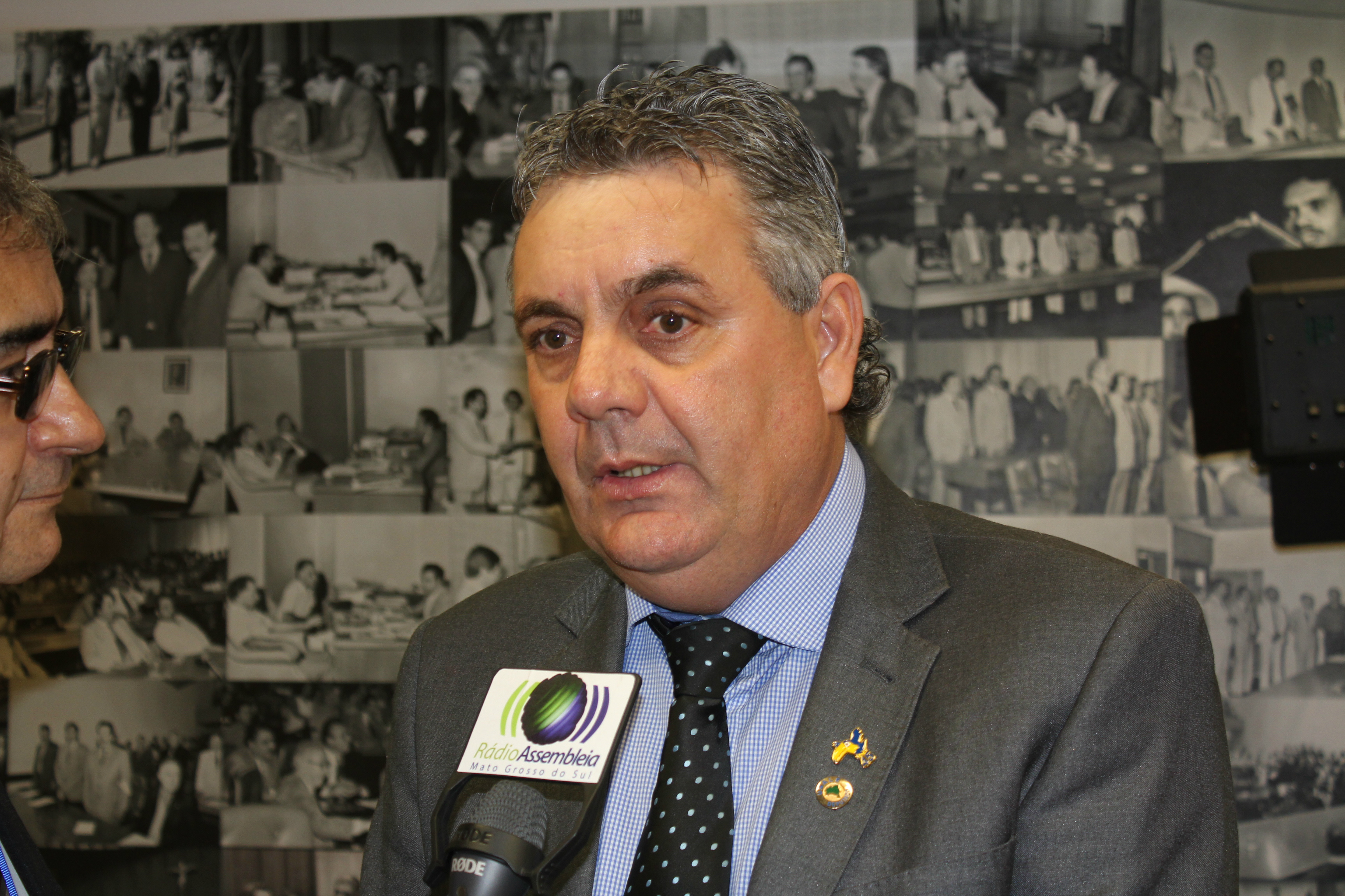 Ponte rodoferroviária de Ap. do Taboado é motivo de preocupação para Guerreiro O Deputado Estadual Angelo Guerreiro na sessão plenária desta terça-feira, 23. (Foto: Assessoria)