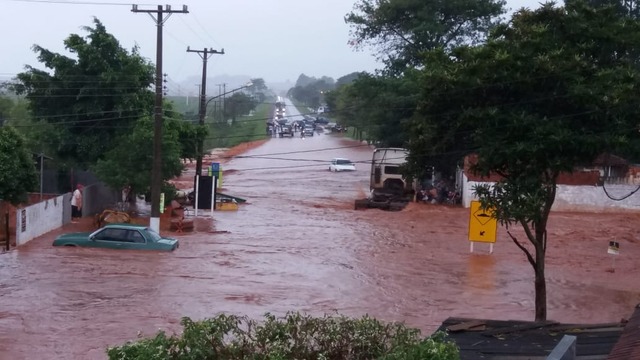 Temporal deixa Itaporã “ilhada” na manhã desta terça-feira Foto/Divulgação