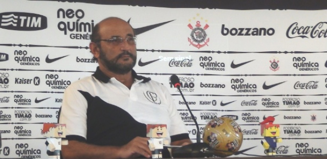 Marketing do Corinthians quer que Palmeiras entregue faixas de campeão Rosenberg, vice de marketing do Corinthians, gosta das parcerias com o Palmeiras
Foto:Divulgação