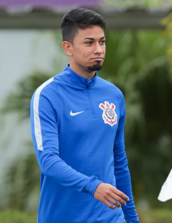 Lucca durante treino do Timão no CT (Foto: Rodrigo Gazzanel/Agência Corinthians)