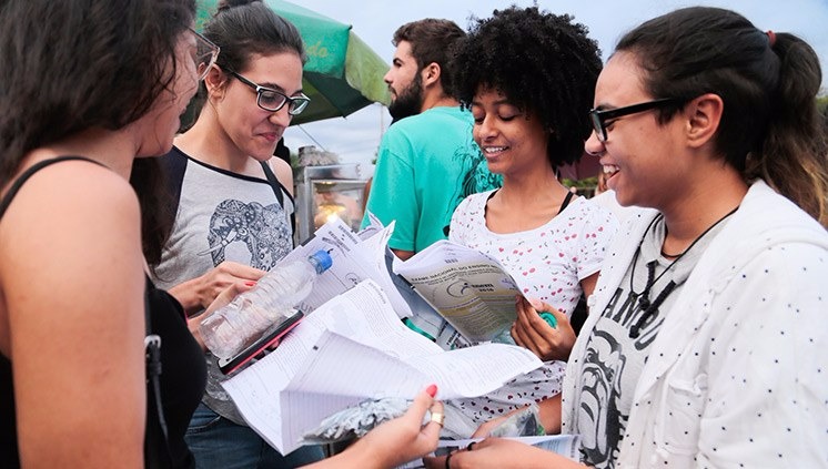 Domínio sobre assuntos da atualidade é cobrado na redação e nas questões objetivas do Enem
Arquivo/Ministério da Educação