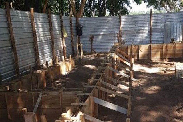 Prefeitura instala banheiros em container na Lagoa Maior