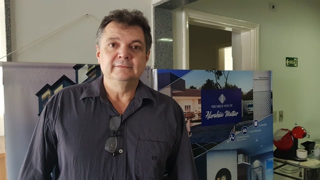 Em local privilegiado, Gusmão lança condomínio residencial em Três Lagoas O empresário Luiz Alberto Gusmão, está há mais de 27 anos no mercado e, há 20, no ramo de compra e venda imobiliária (Foto: Ricardo Ojeda)