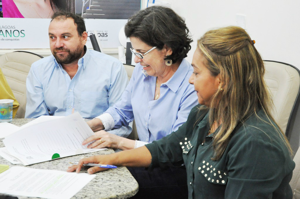 Marcia Moura participa da posse dos membros do Conselho Municipal da Cidade Marcia Moura disse que o objetivo do Conselho Municipal das Cidades é com o desenvolvimento de Três Lagoas nos próximos anos. (Foto: Assessoria)