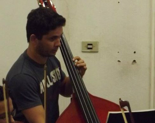 Alunos de violão erudito e baixo acústico se apresentam A apresentação será no saguão do prédio da antiga Prefeitura (Foto: Divulgação/Assecom)