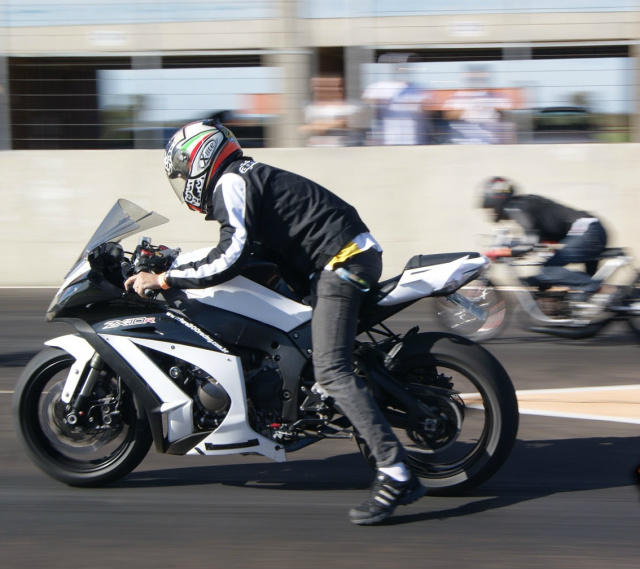 O evento deve reunir cerca de 50 participantes com carros e motos habilitados e devidamente equipados. (Foto: Divulgação)