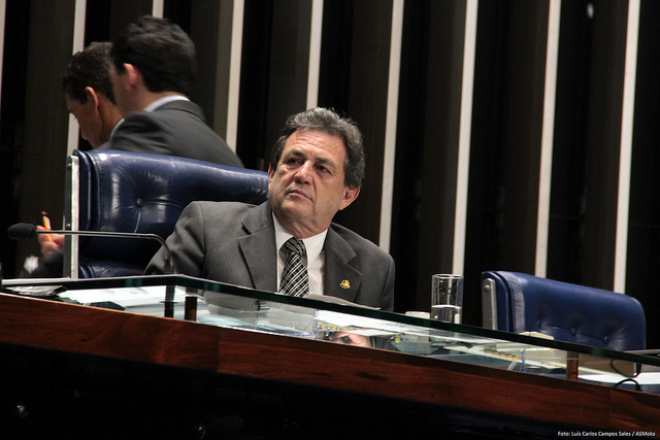 Senador Moka e mais 11 devolvem 14º salário Moka não aceitou receber 14º salário do Senado. Foto: Divulgação/Assessoria