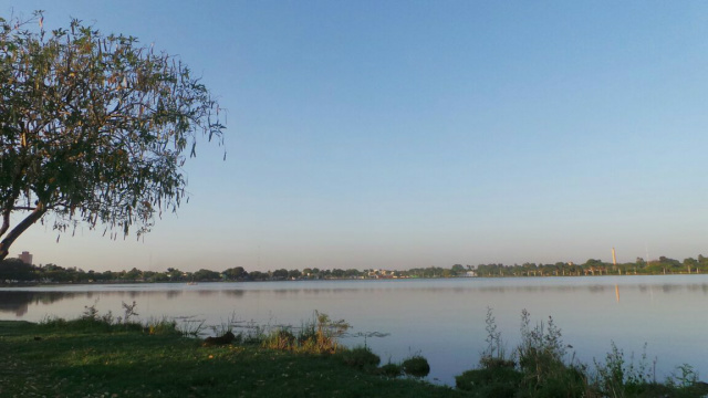 Calor predominará nesta quarta-feira em Três Lagoas e não há previsão de chuva Nas primeiras horas da manhã foram registrados 28ºC e a previsão é que o calor predomine todo o dia. (Foto: Ricardo Ojeda)