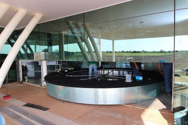 Aeroporto de Três Lagoas recebe instalação de esteira para malas