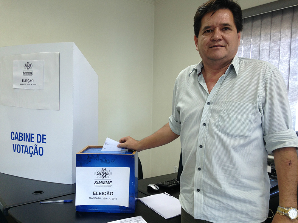 Sindicato das indústrias metalúrgicas de Dourados elege nova diretoria Ao ser reconduzido ao cargo de presidente do Simmme, o empresário Osvaldo Fleitas Centurion disse que a gestão será marcada pela busca de ampliar o número de associados e fortalecer o sindicato. (Foto: Assessoria)