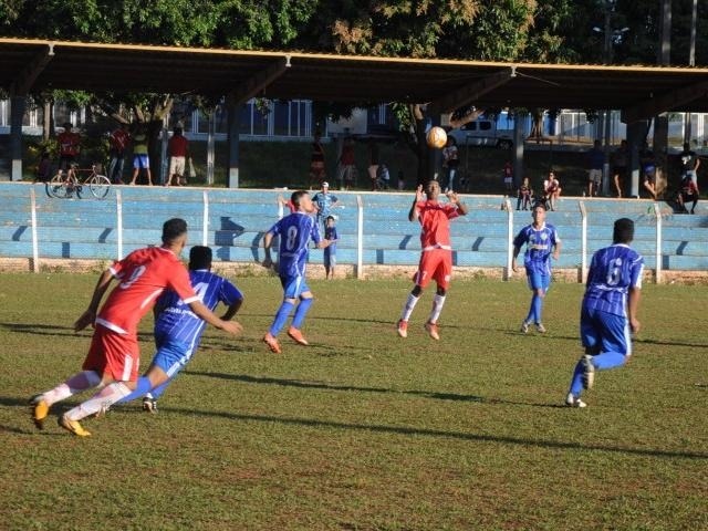 Estreia no futebol amador, futsal e vôlei de praia agitam fim de semana em MS Torneio de futebol amador começa neste fim de semana em Campo Grande (Foto: Paulo Francis/Arquivo)