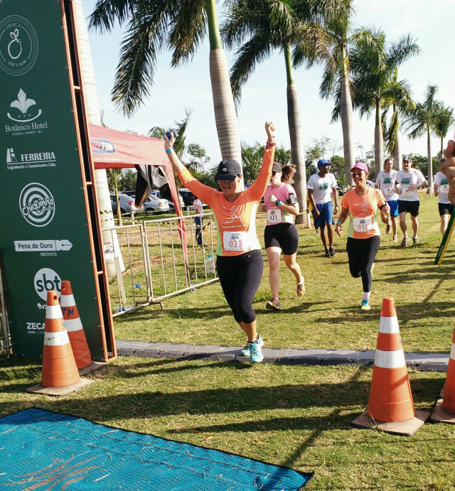 Momento em que os integrantes do Runners Pro Saúde 3 Lagoas finalizavam o trajeto da corrida. (Runners Pro Saúde 3 Lagoas)